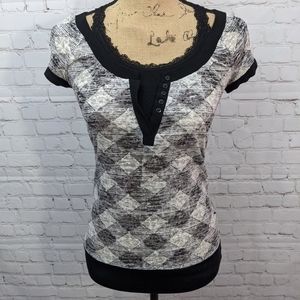 Almost Famous Short Sleeve Shirt Medium